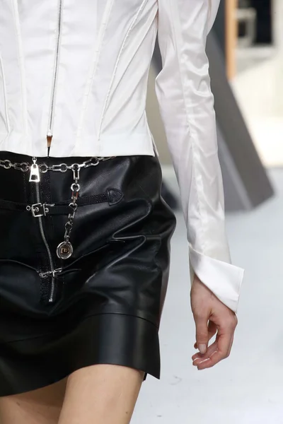 Look 79